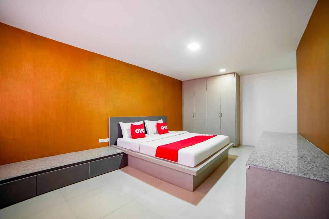 Oyo 460 Int Place Bangkok Extérieur photo