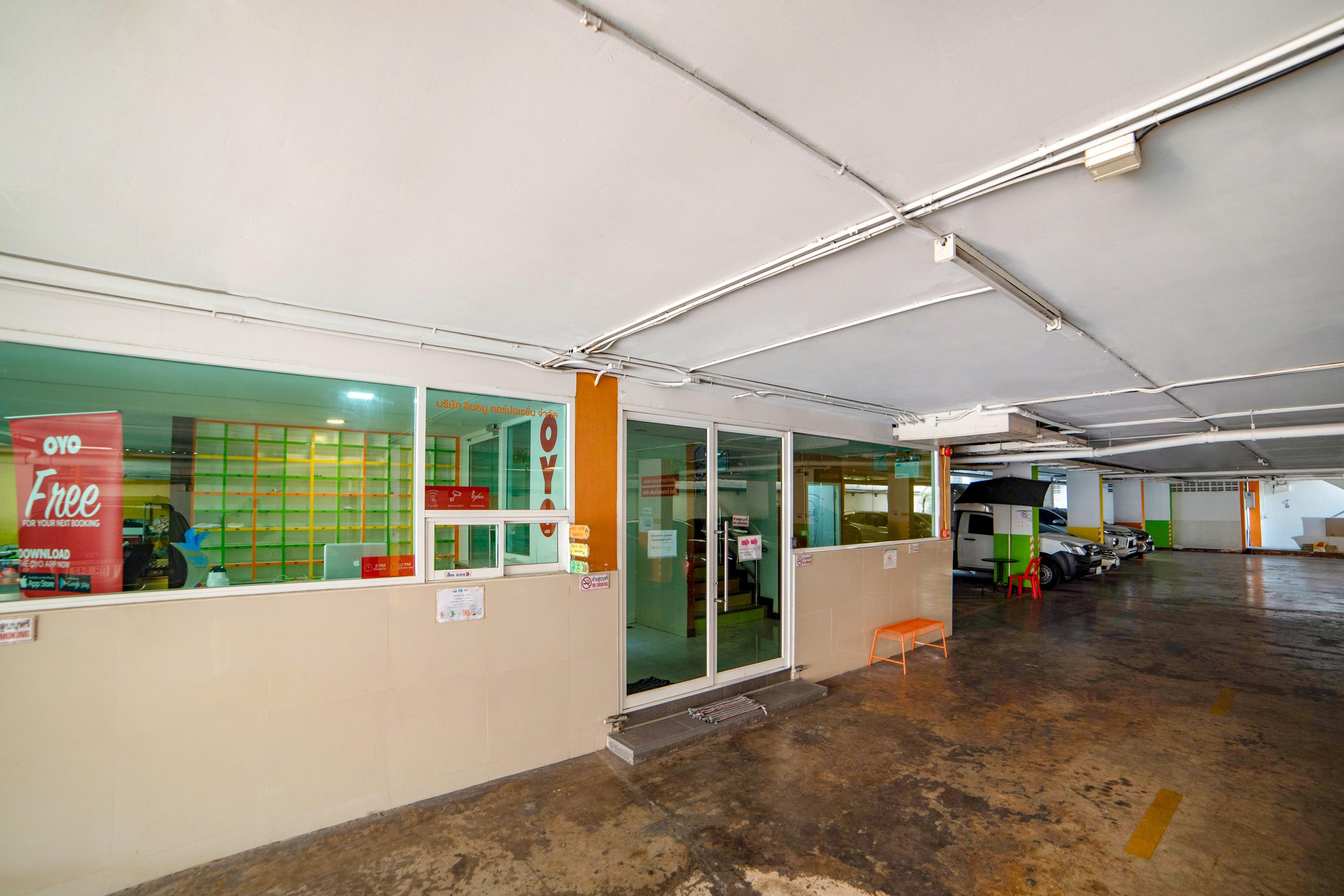 Oyo 460 Int Place Bangkok Extérieur photo