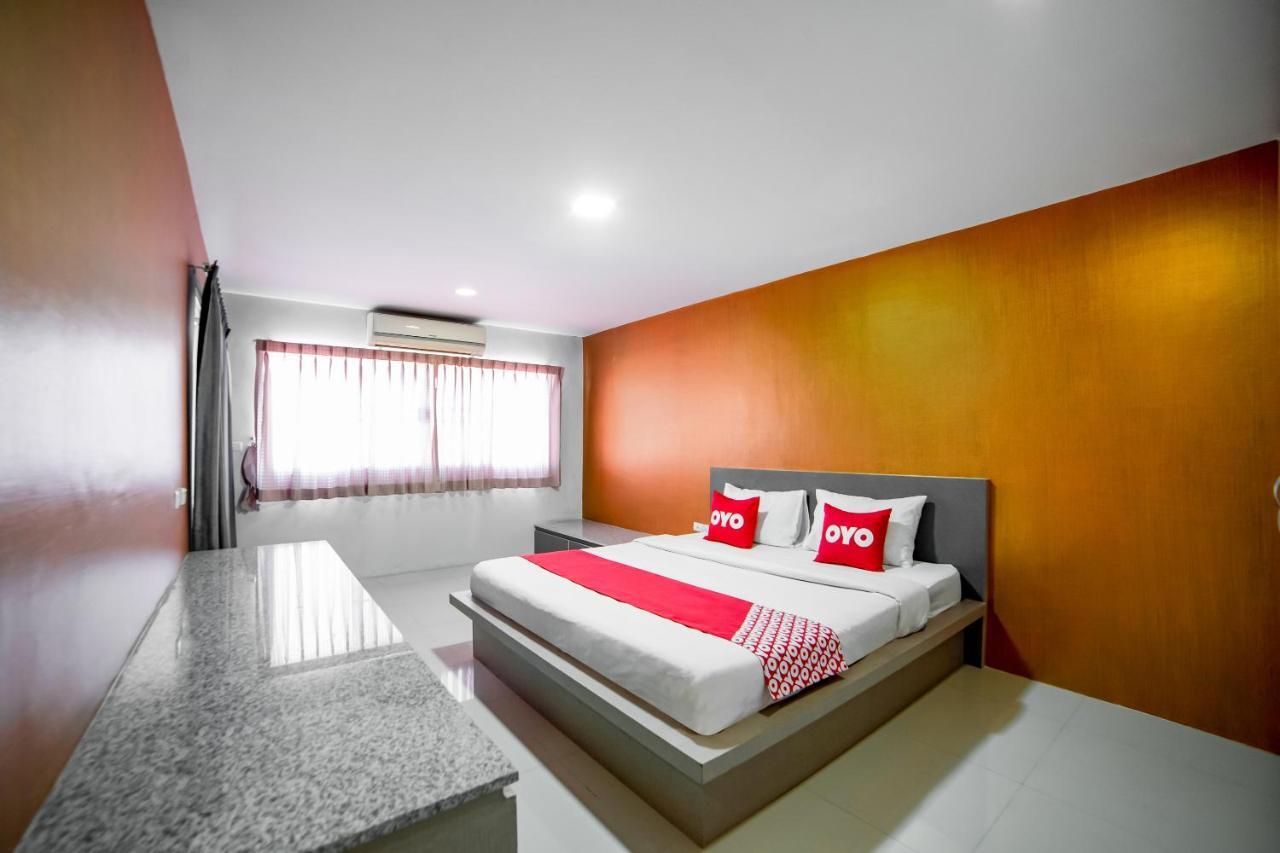 Oyo 460 Int Place Bangkok Extérieur photo