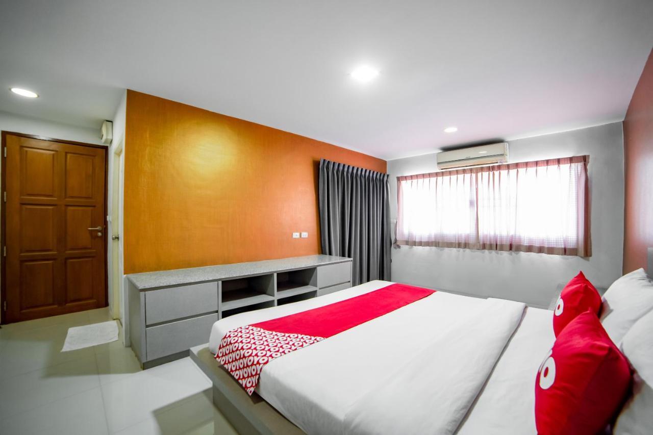 Oyo 460 Int Place Bangkok Extérieur photo