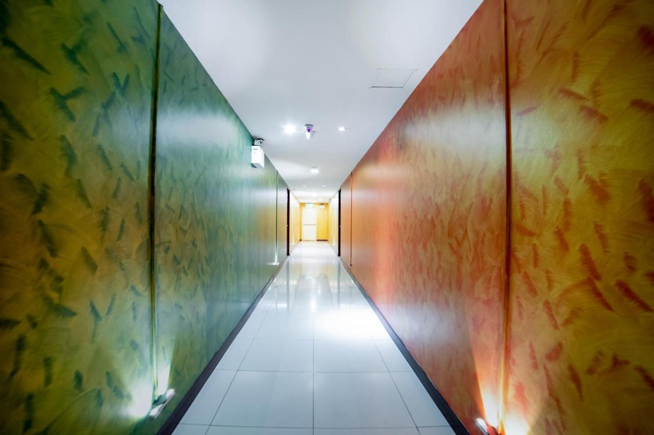 Oyo 460 Int Place Bangkok Extérieur photo