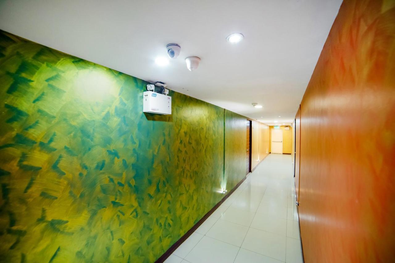 Oyo 460 Int Place Bangkok Extérieur photo
